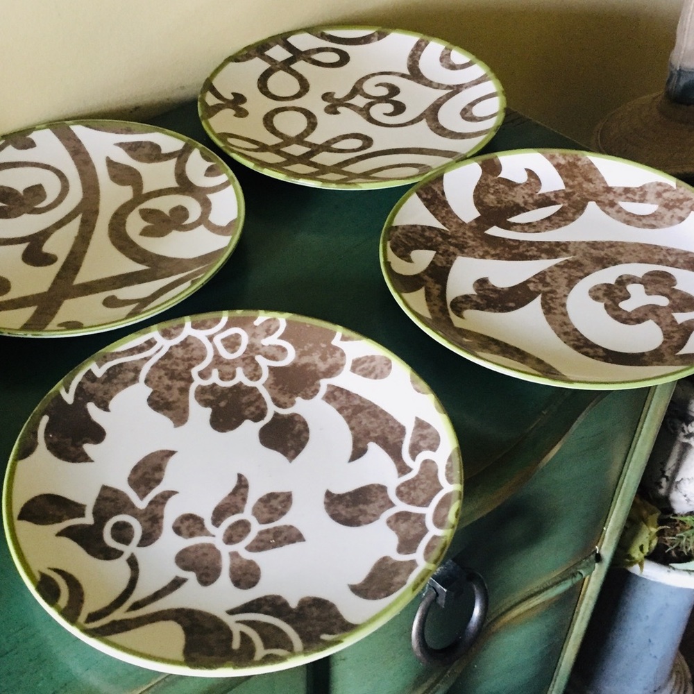 SL@H Set of 4 Terrace Accent Plates 4 Designs EUC